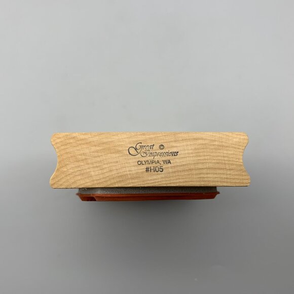 Great Impressions Giraffe Rubber Stamp for Scrapbooking or Crafting - Picture 3 of 3